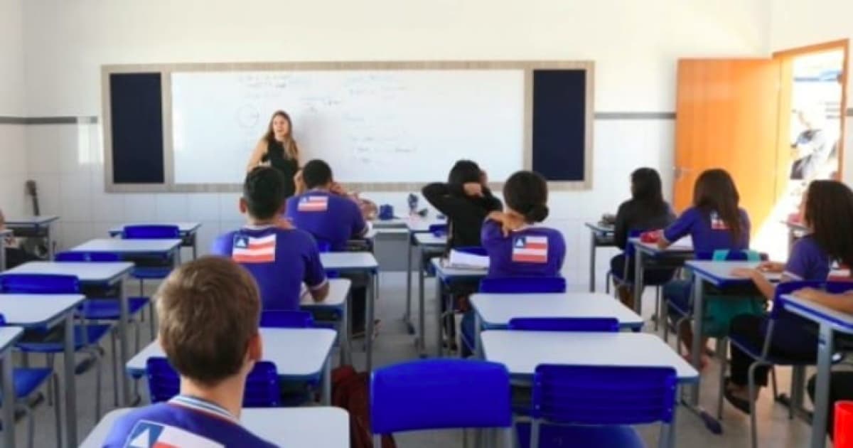 Maioria dos municípios baianos não paga piso dos professores, diz pesquisa