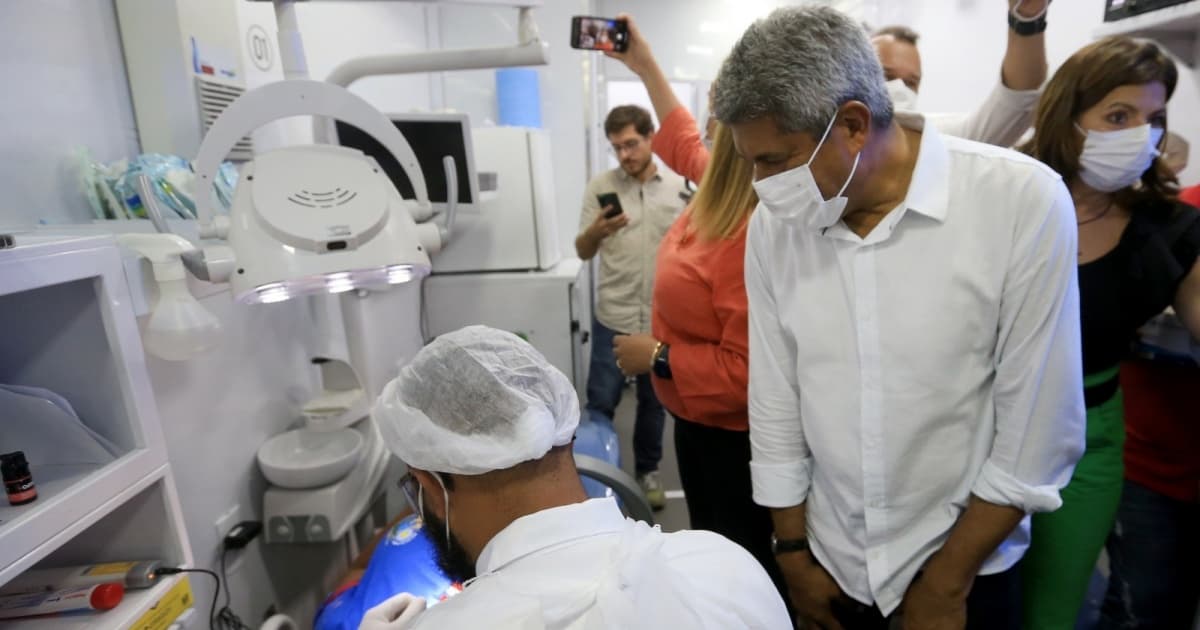 Jerônimo lança programa de atendimento oftalmológico e odontológico aos estudantes e professores da rede estadual 