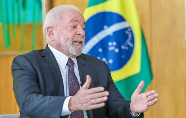 Anúncio de nova regra fiscal ficará para abril após retorno da China, afirma Lula