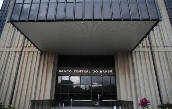 Apesar de pressão de Lula, Banco Central mantém taxa de juros em 13,75%