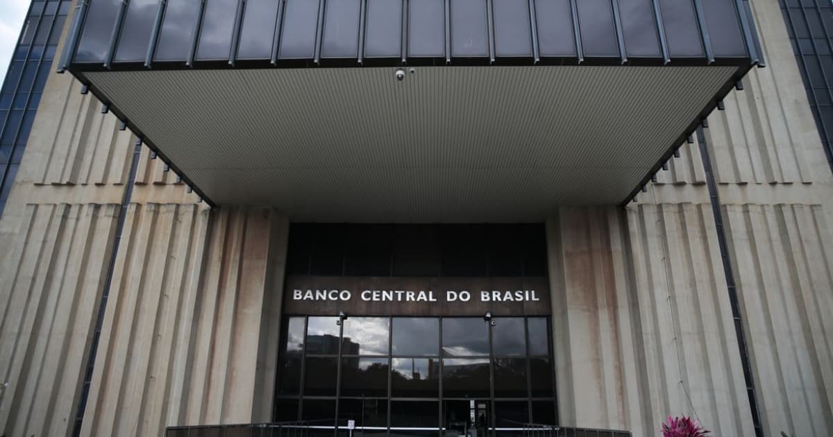 Apesar de pressão de Lula, Banco Central mantém taxa de juros em 13,75%