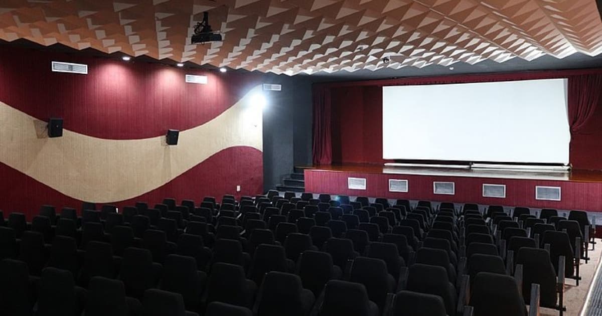 Sala Walter da Silveira realiza sessões em homenagem ao Dia do Circo e Dia do Teatro na terça-feira