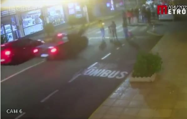 VÍDEO: Motorista embriagado atropela fiéis durante procissão