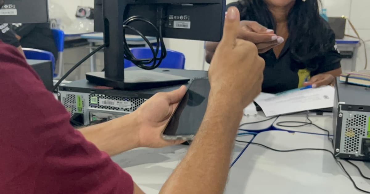 Suspeitos de integrar grupo especializado em roubo de celulares são presos em cidade da Bahia