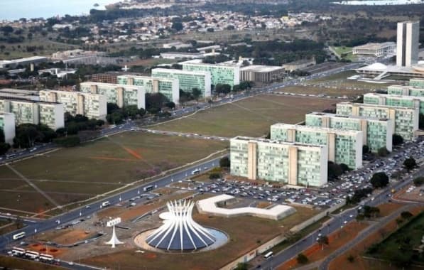 Semana tem Lula em Portugal, CPMI, juros, fake news e arcabouço fiscal; confira agenda