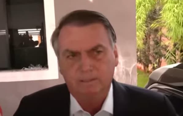 "Nunca me foi pedido cartão de vacina, não existe adulteração", afirma Bolsonaro após ação da PF