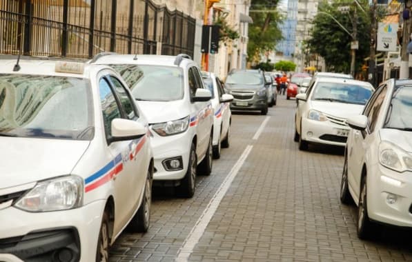 Bruno Reis sanciona lei que amplia idade de veículos de táxi, mototáxi e transporte por aplicativo