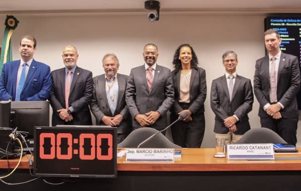 Deputados debatem altos custos em serviços de remarcação e cancelamento de passagens aéreas