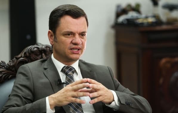 Defesa de Anderson Torres nega que ex-ministro fará delação premiada