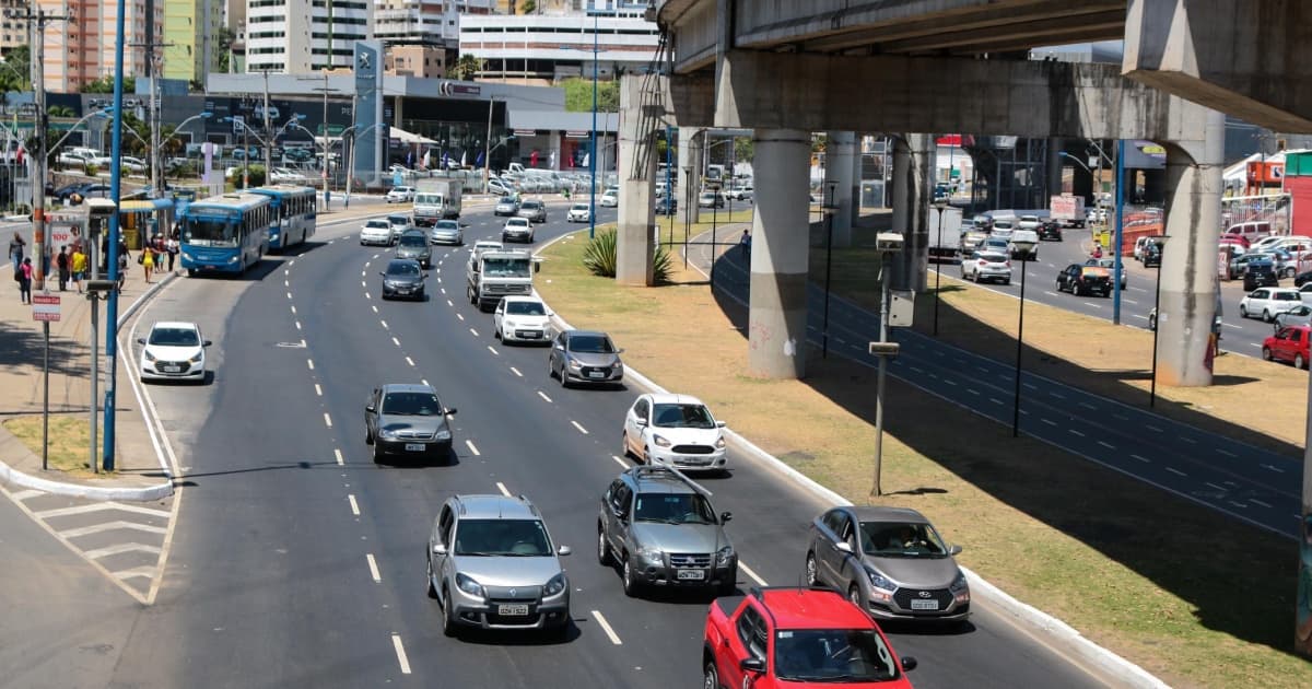 Sindicatos dos rodoviários e dos motoristas de app farão reunião para discutir “greve conjunta”; entenda