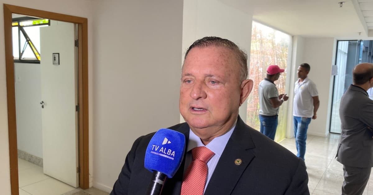 Adolfo Menezes relembra caso de invasão ao plenário da AL-BA e clama por ordem na votação do reajuste