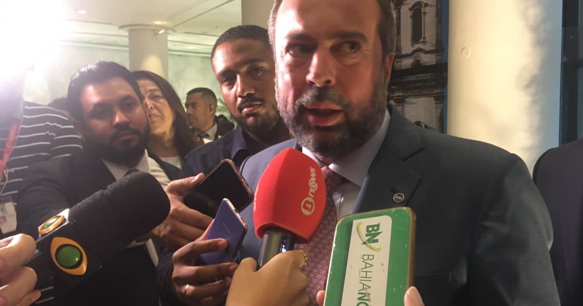 Ministro de Minas e Energia deixa em aberto possibilidade de reestatização da Refinaria Mataripe