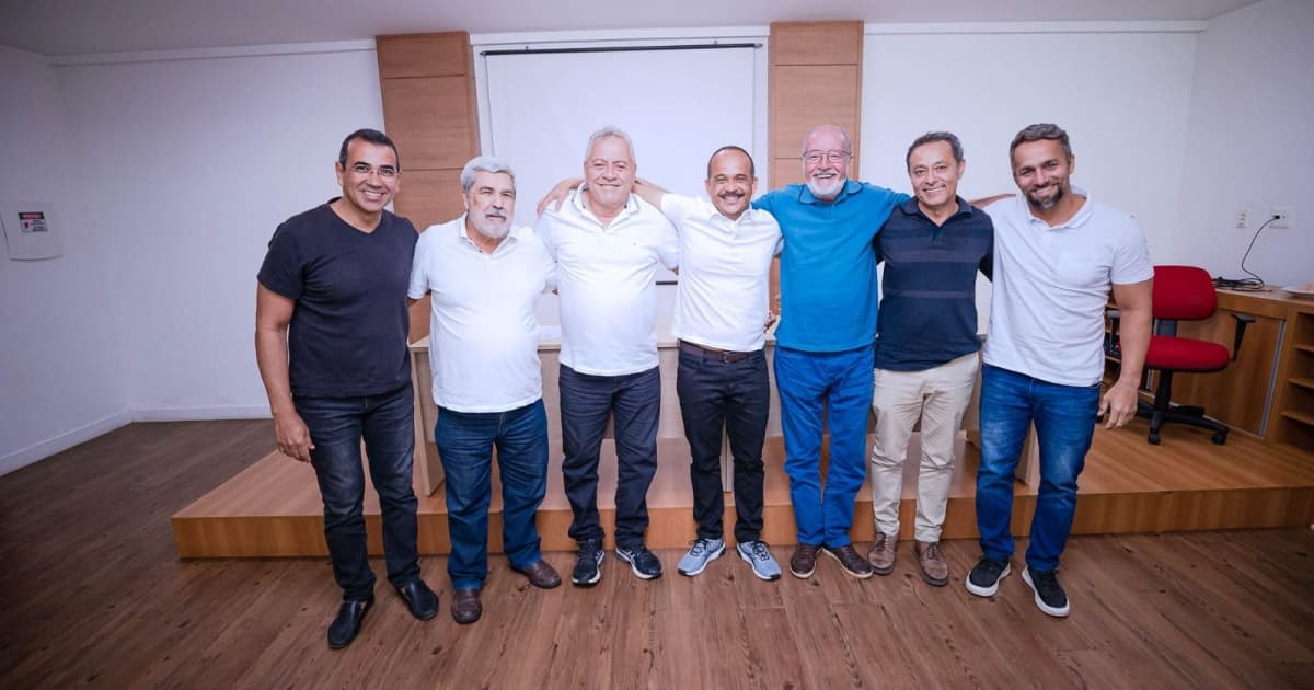 Em encontro político, Elinaldo apresenta seis nomes à sucessão: “Daqui sairá o próximo prefeito de Camaçari”
