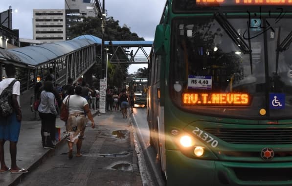 Rodoviários de Salvador fazem assembleia após proposta do TRT para definir sobre greve