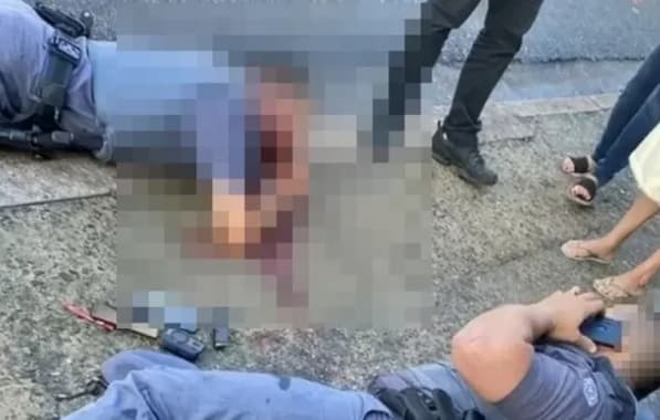 VÍDEO: Homem desarma policial durante abordagem e atira em dois PMs