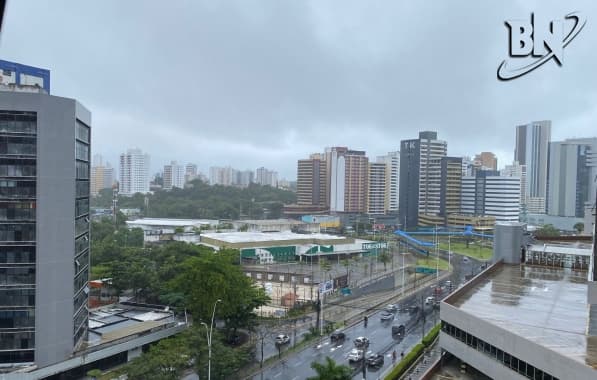 Chuva cai sobre a capital baiana desde a madrugada; Palestina foi o bairro com o maior acumulado