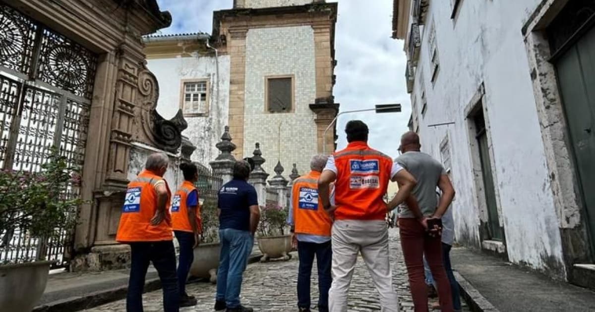 Codesal interdita trecho da rua São Francisco no Pelourinho 