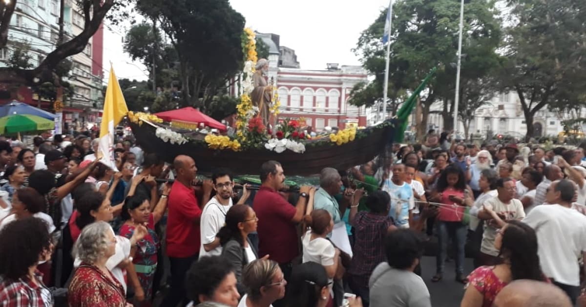 Devotos celebram festa de São Pedro em Salvador nesta quinta-feira