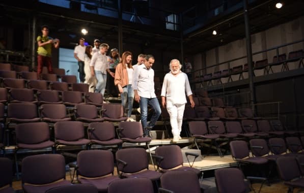 Bruno Reis faz visita técnica ao Teatro Vila Velha e inicia discussão pela revitalização do espaço