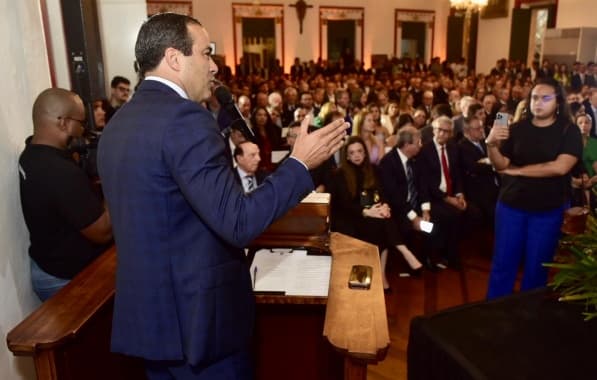 Bruno Reis assina dois decretos para estimular economia em posse da ACB: “Vem muitas notícias boas”