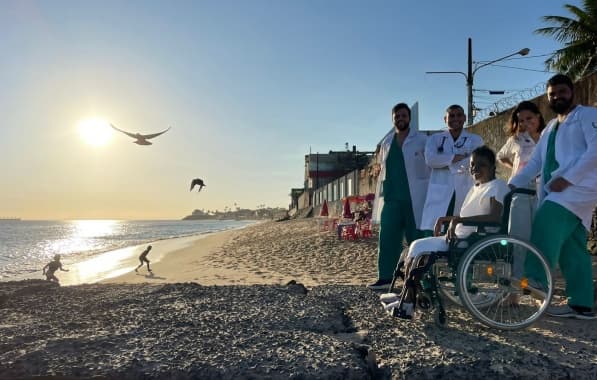 Paciente internada em UTI do Hospital da Mulher celebra aniversário com visita à praia 