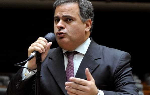 Moraes suspende ação de peculato contra Jonga Bacelar após PGR propor acordo de não persecução penal