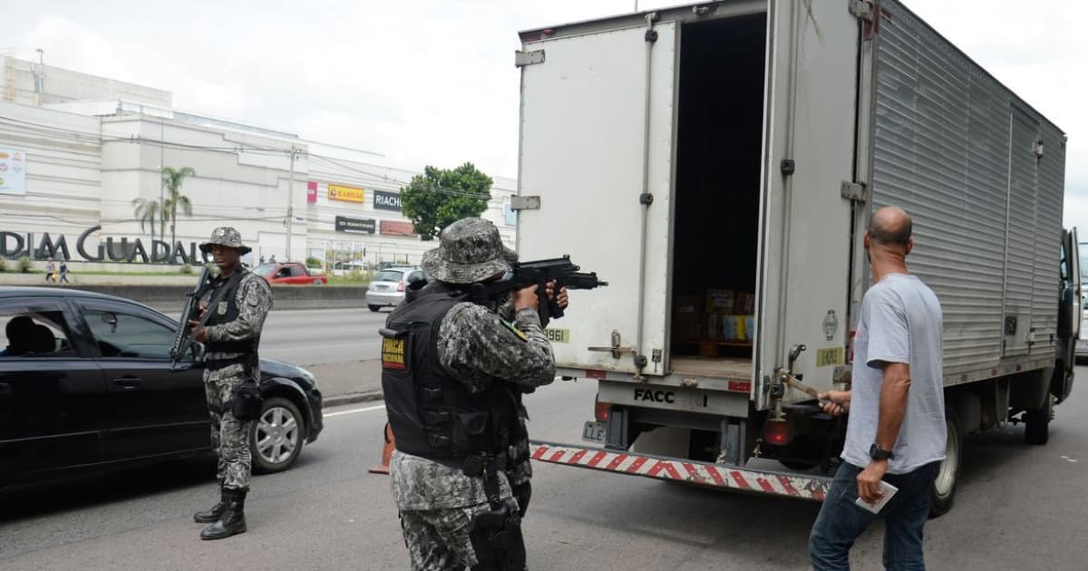 PM apreende armas e cocaína de grupo que fez grávida de refém em Tancredo Neves