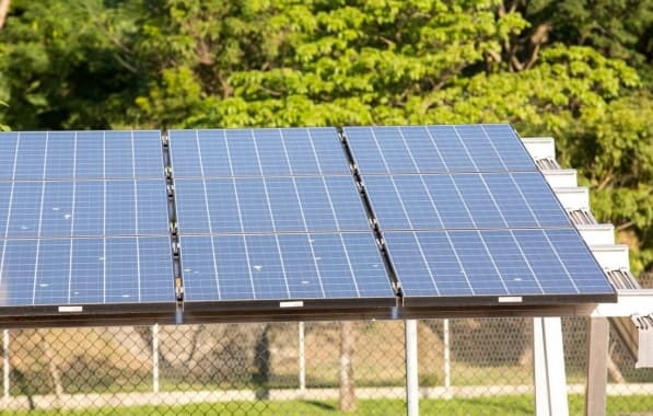 Bahia ultrapassa 1 gigawatt de potência instalada em geração própria de energia solar, diz Absolar