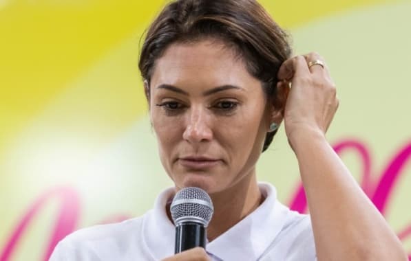 Michelle Bolsonaro, envolvida com empresa investigada por movimentações atípicas, pode ser convocada pela CPMI