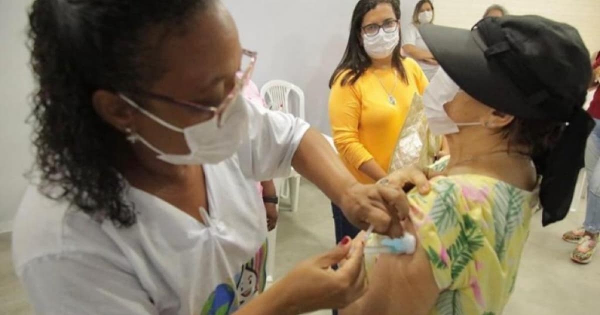 COVID: Salvador libera vacina de reforço com a bivalente para toda população a partir de 12 anos