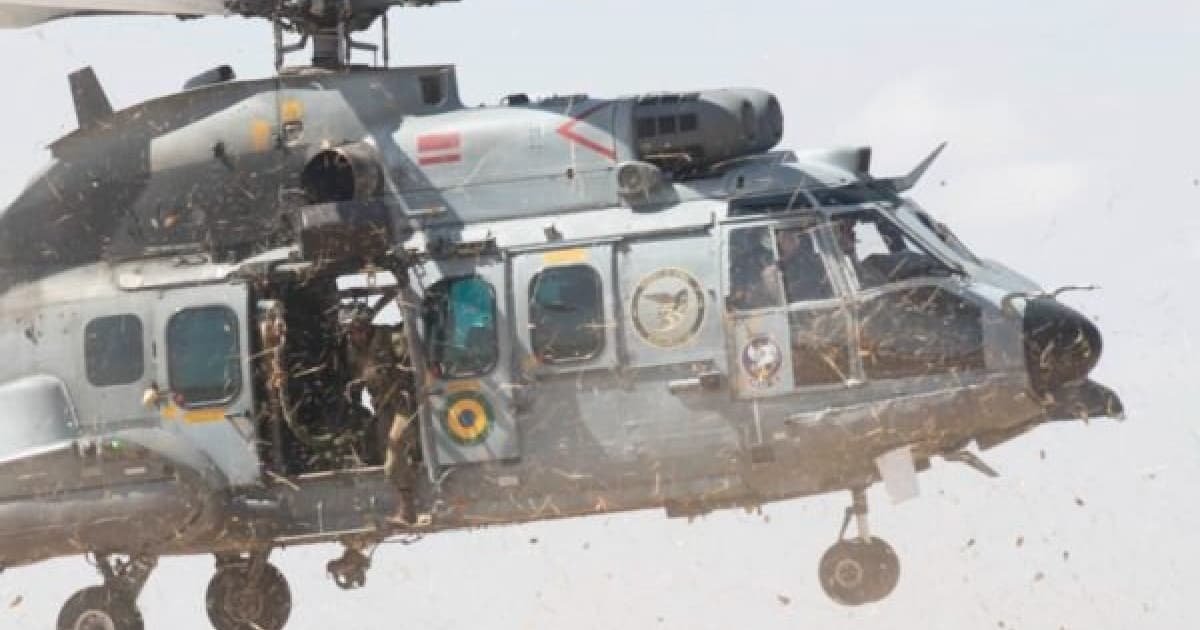 ‘Caixa preta’ de helicóptero da Marinha que caiu é recolhida pela Cenipa 