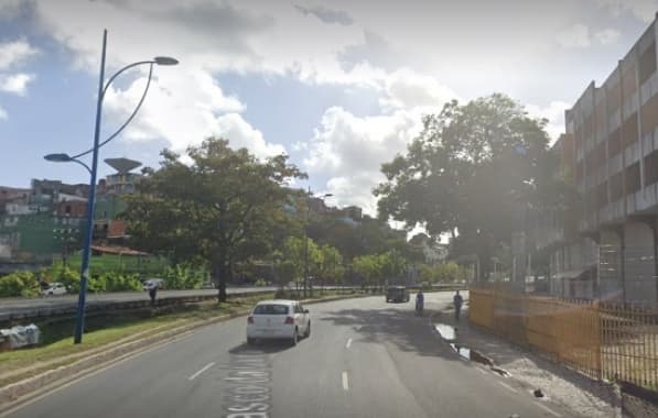Corpo de homem é encontrado na Avenida Vasco da Gama, em Salvador