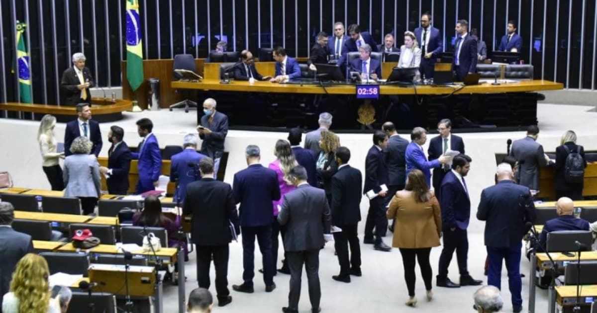 Plenário da Câmara dos Deputados com Arthur Lira