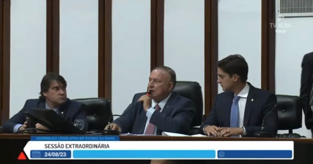 VÍDEO: Votação dos precatórios na AL-BA é marcada por debate, manifestação dos professores e palavrão do presidente