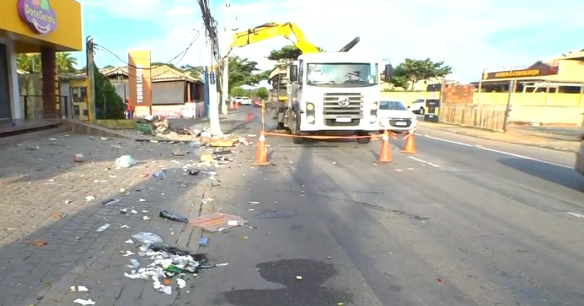 Motorista perde controle da direção e carro bate em poste de energia elétrica em Stella Maris