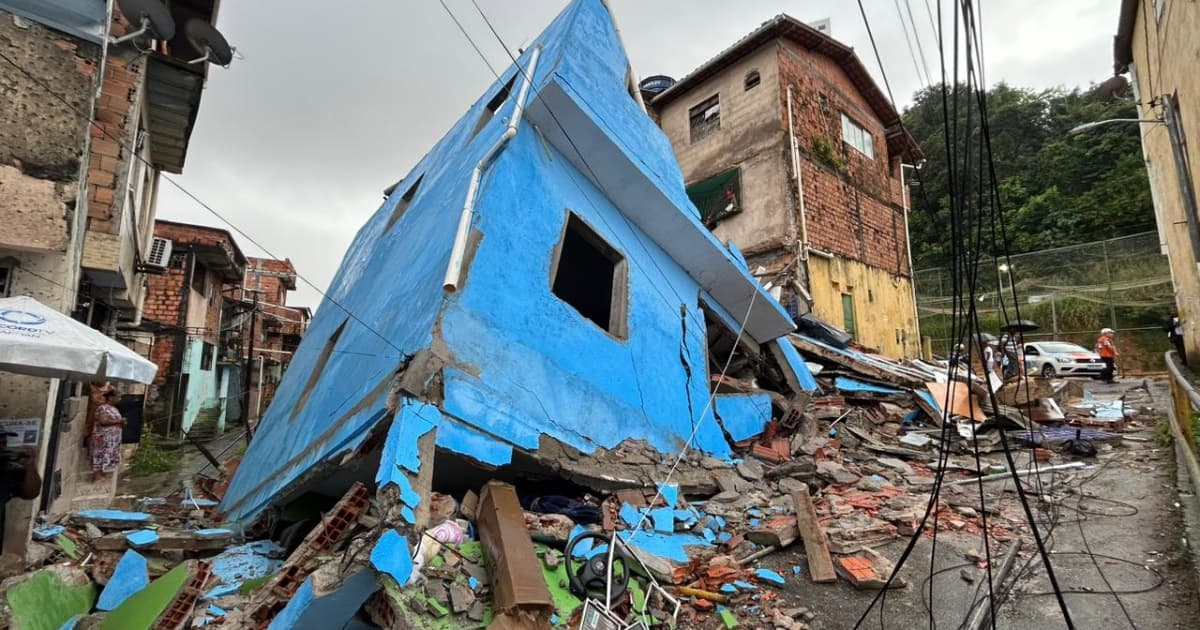 Prédio de três andares que desabou em Salvador foi construído de forma irregular, diz Defesa Civil