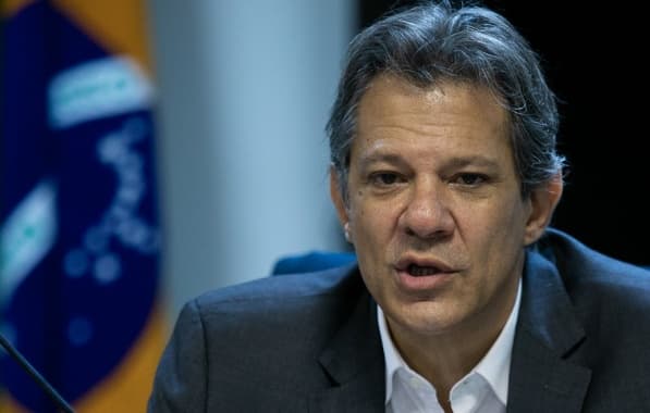 Haddad defende limitar supersalários e alterações em concursos públicos