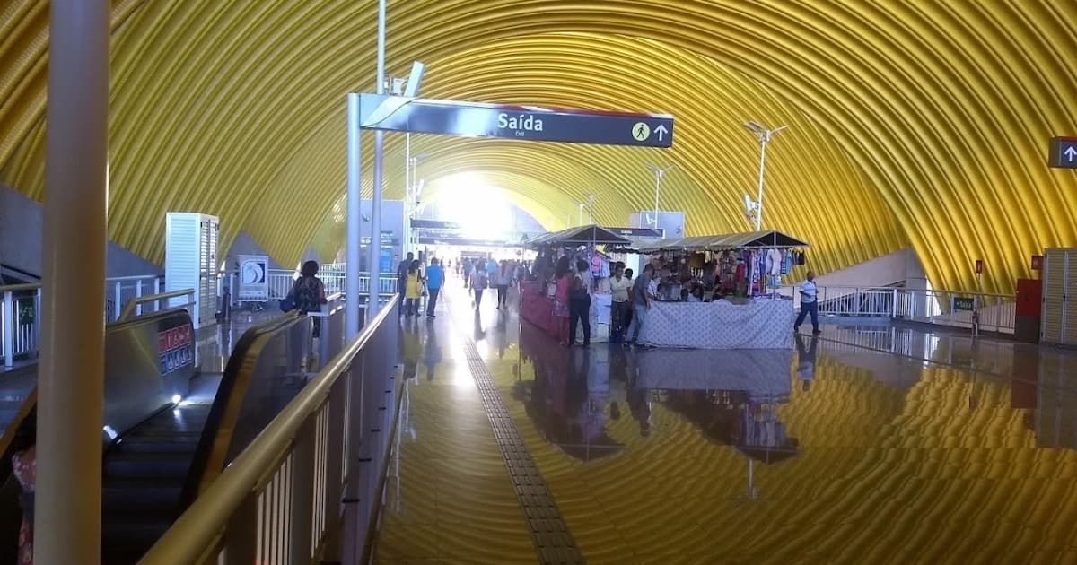 Seguranças da CCR Metrô imobilizam passageiro suspeito de agressão na Estação Mussurunga