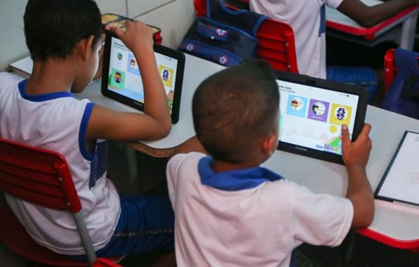 Prefeitura pretende adquirir mais 50 mil tablets e 1,2 mil chromebooks para alunos e escolas municipais