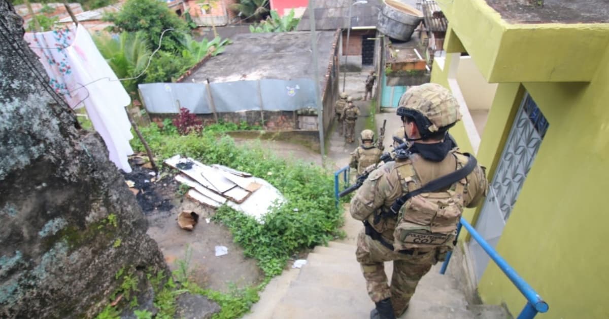 Polícias Militar, Civil e Federal realizam incursões à procura de traficantes no bairro de Valéria