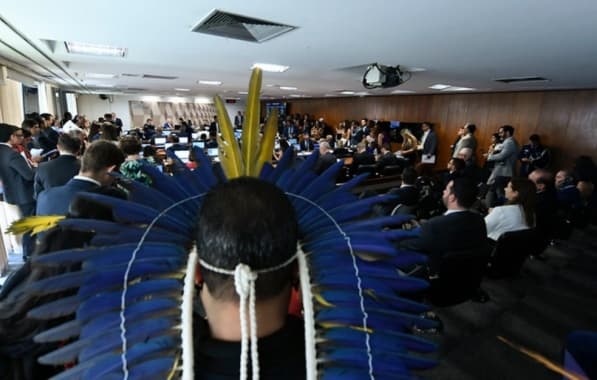 CCJ do Senado aprova projeto do marco temporal para terras indígenas e votação agora será no Plenário