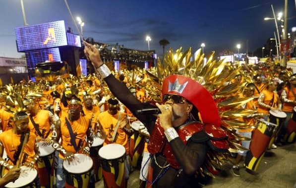 Com show de Carlinhos Brown, prefeitura faz lançamento do “Verão de Salvador” em SP