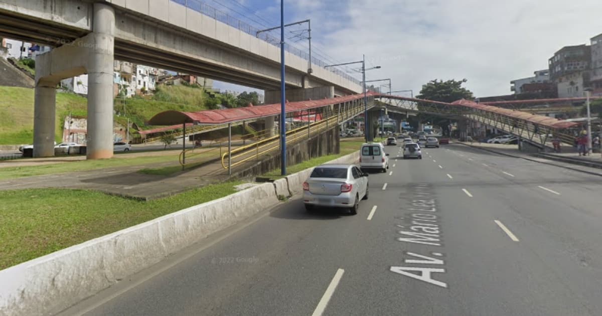 Corpo com marcas de tiros é encontrado em via marginal da Avenida Bonocô