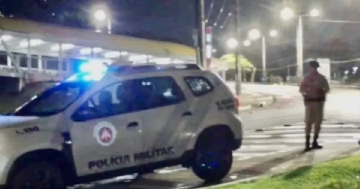 Homem bêbado é preso após dirigir veículo em contramão na Avenida Paralela