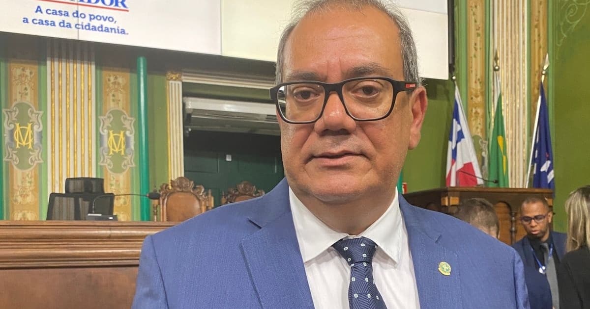 Carlos Muniz rebate críticas sobre votação do subsídio ter sido feita 'às pressas': “A oposição concordou em votar”