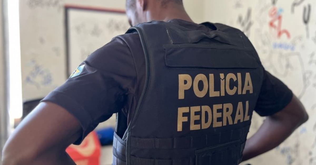 Policial federal negro