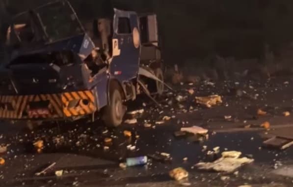 Vídeo mostra bandidos explodindo carro-forte na BR-101; suspeitos fugiram