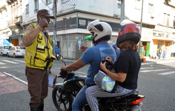Transalvador intensifica fiscalização pela segurança viária dos motociclistas 