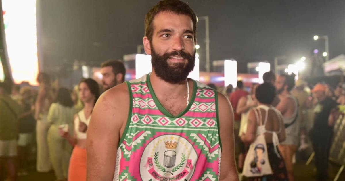 VÍDEO: Humberto Carrão desce do camarote para curtir show de Daniela Mercury no Festival Virada Salvador