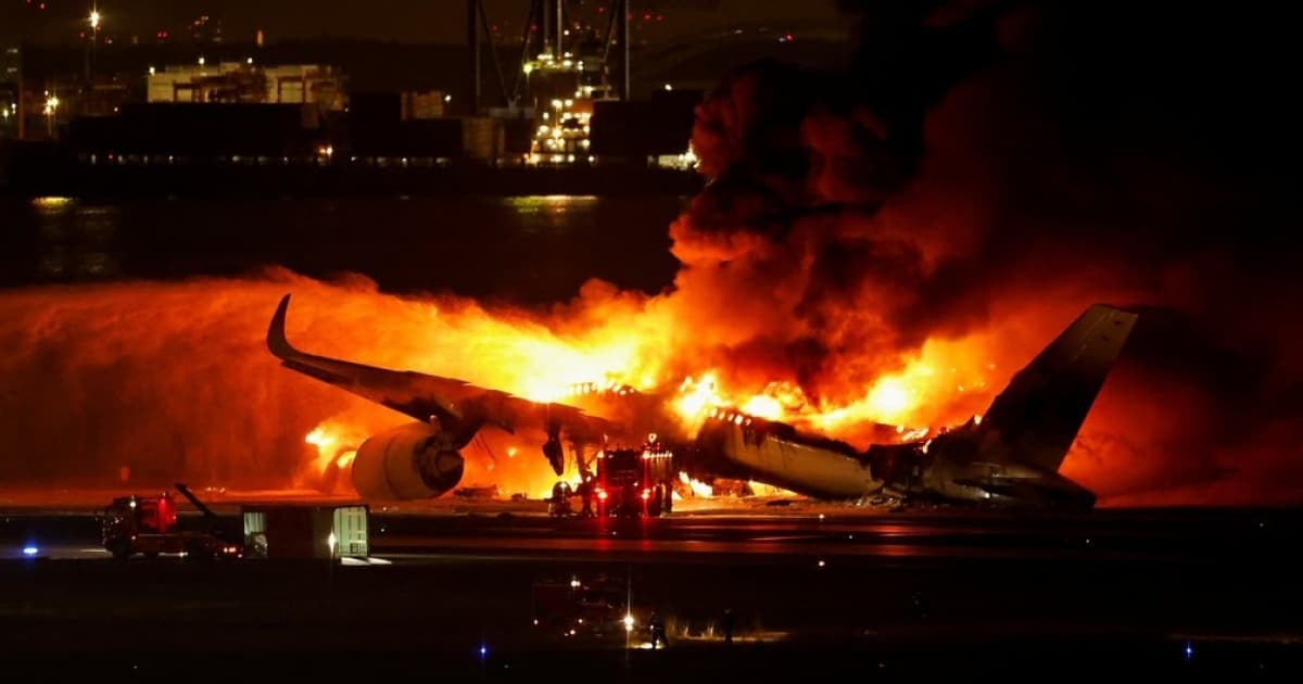 VÍDEO: Avião com 379 pessoas a bordo colide com aeronave da Guarda Costeira e pega fogo no Japão